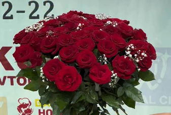 red rose bouquet